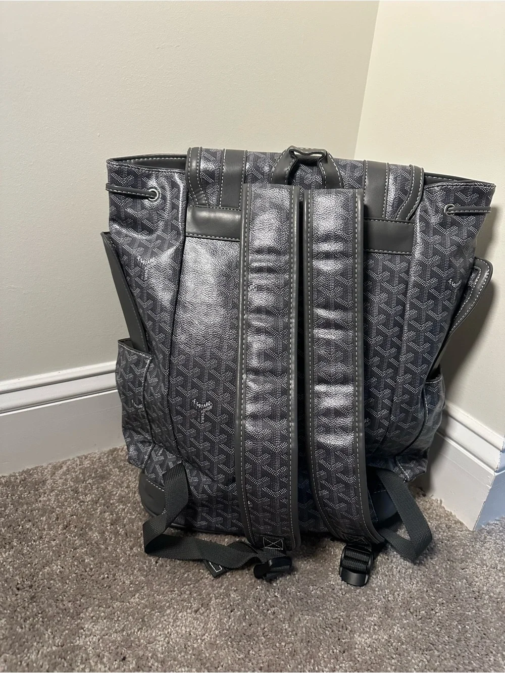 Gray Patterned Men's Backpack - Stylish Everyday Carry